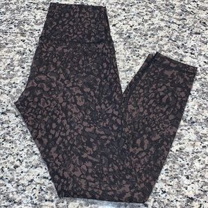 Lululemon Wunder Under Leggings